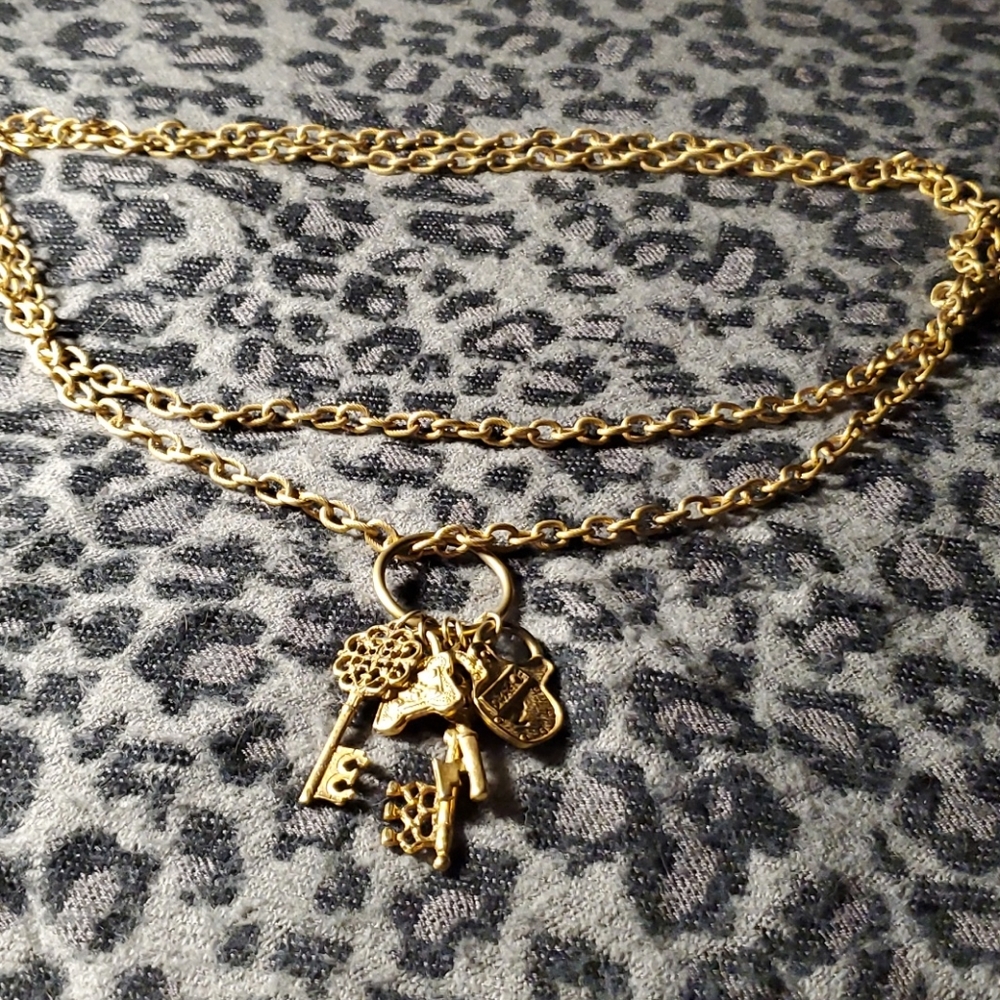PD Key & Lock Necklace - Picture 5 of 5